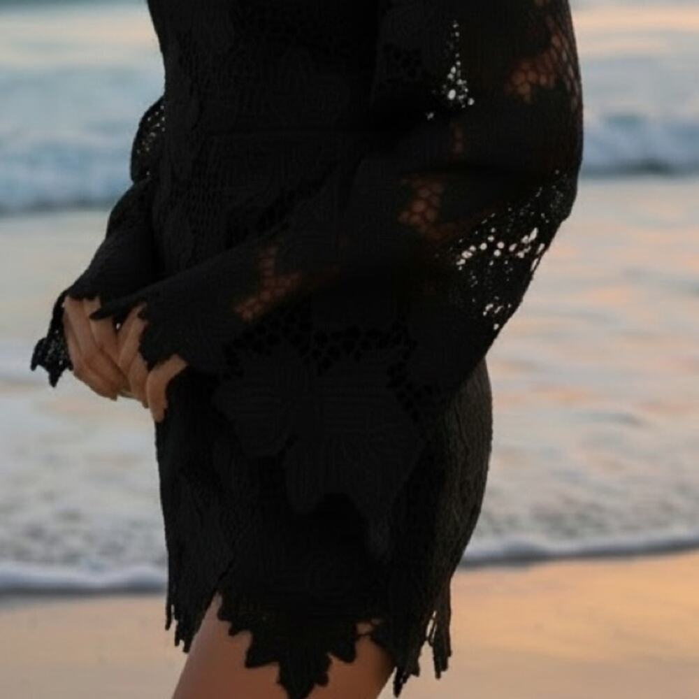 Rumer NWT Black Crochet Floral Lace Bell Sleeve Tropez Mini Dress Size Large - Picture 5 of 7